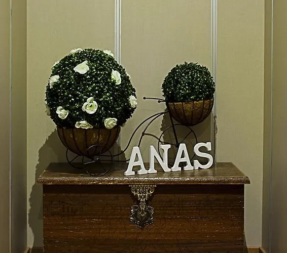 Anas